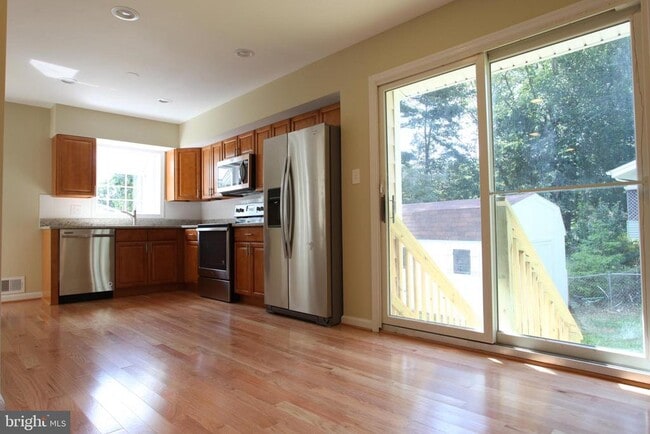 Building Photo - 4106 Elizabeth St