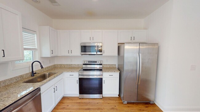 Building Photo - Creekside Unit With Flex Room- Villages at Bear Creek in Columbia, TN