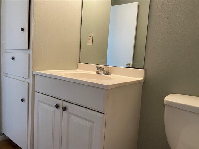 Building Photo - 2231 Palmera Cove