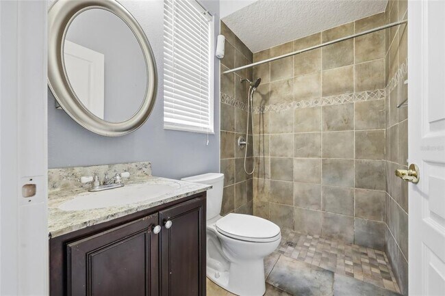 Building Photo - 159 Hopewell Dr