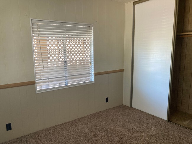 Building Photo - 1429 Basswood Way