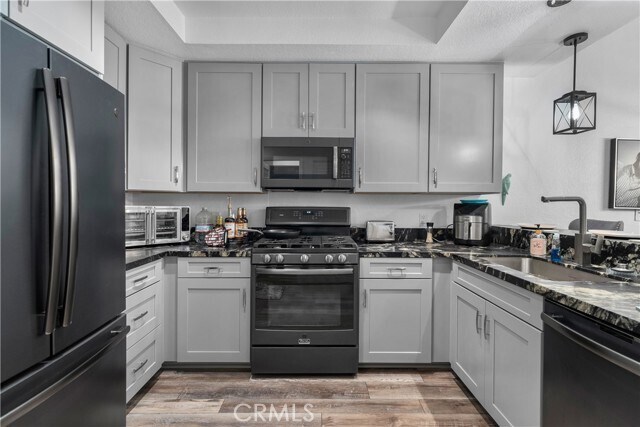 Building Photo - 2601 S Broadmoor Dr