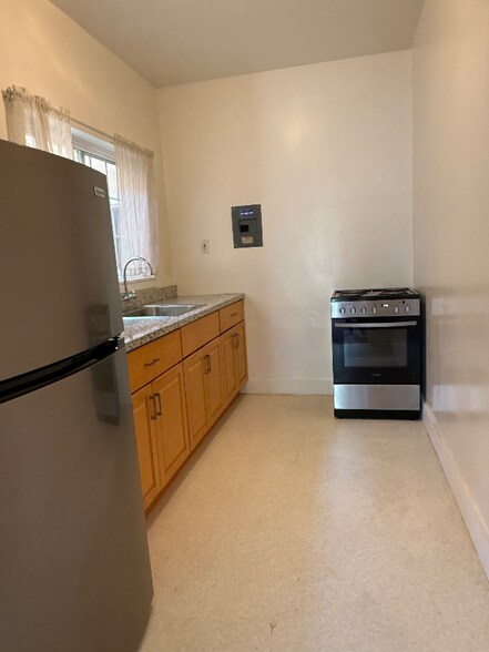 Building Photo - 2818 Telegraph Ave