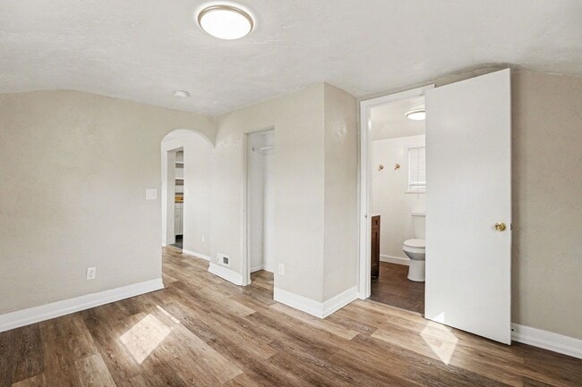 Building Photo - 403 N Wahsatch Ave