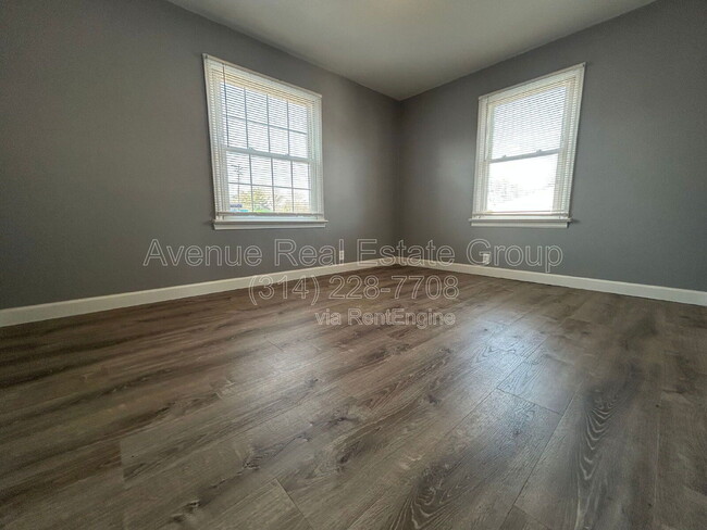 Building Photo - 8306 Whitewater Dr