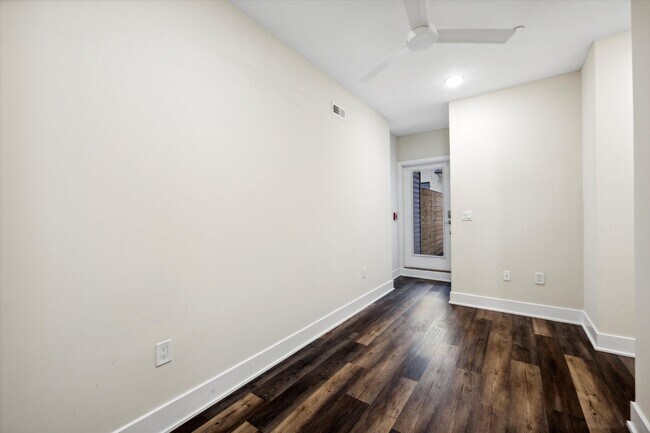 Building Photo - 1804 W Berks St