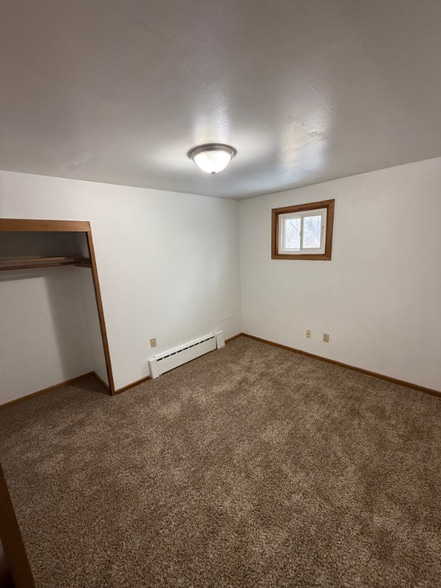 Building Photo - 302 Carroll St