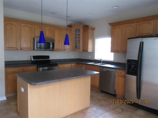 Building Photo - 8905 Silk Bay Pl