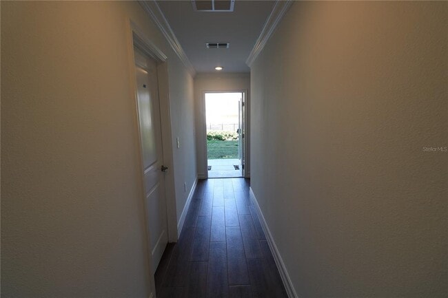 Building Photo - 4510 S Manhattan Ave