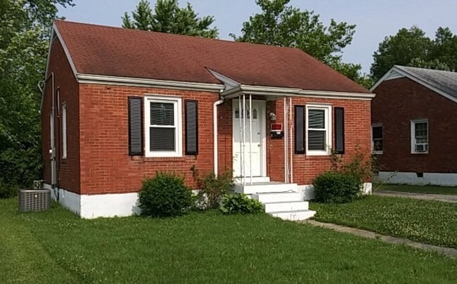 Building Photo - 1021 W Indian Trail