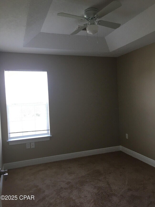 Building Photo - 405 Judy Pl