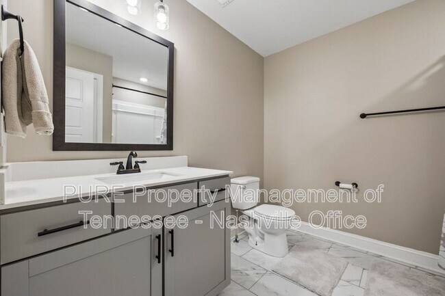 Building Photo - 429 Crestwicke Ct
