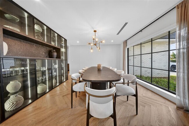 Building Photo - 4312 NE 22nd Ave