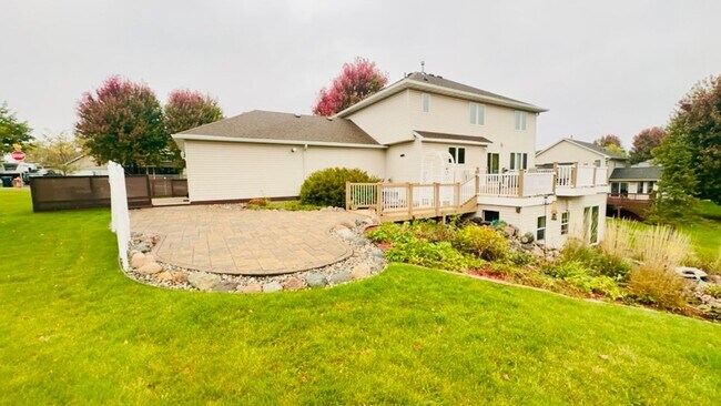 Building Photo - Stunning 6-Bedroom Corner-Lot Home w/ Luxury Finishes & Entertainer’s Layout