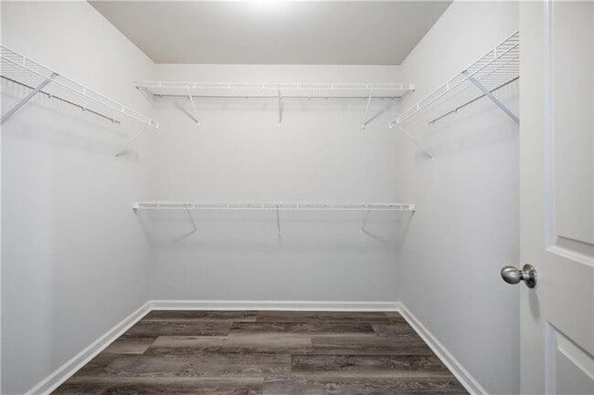 Building Photo - 4960 Ducote Trail