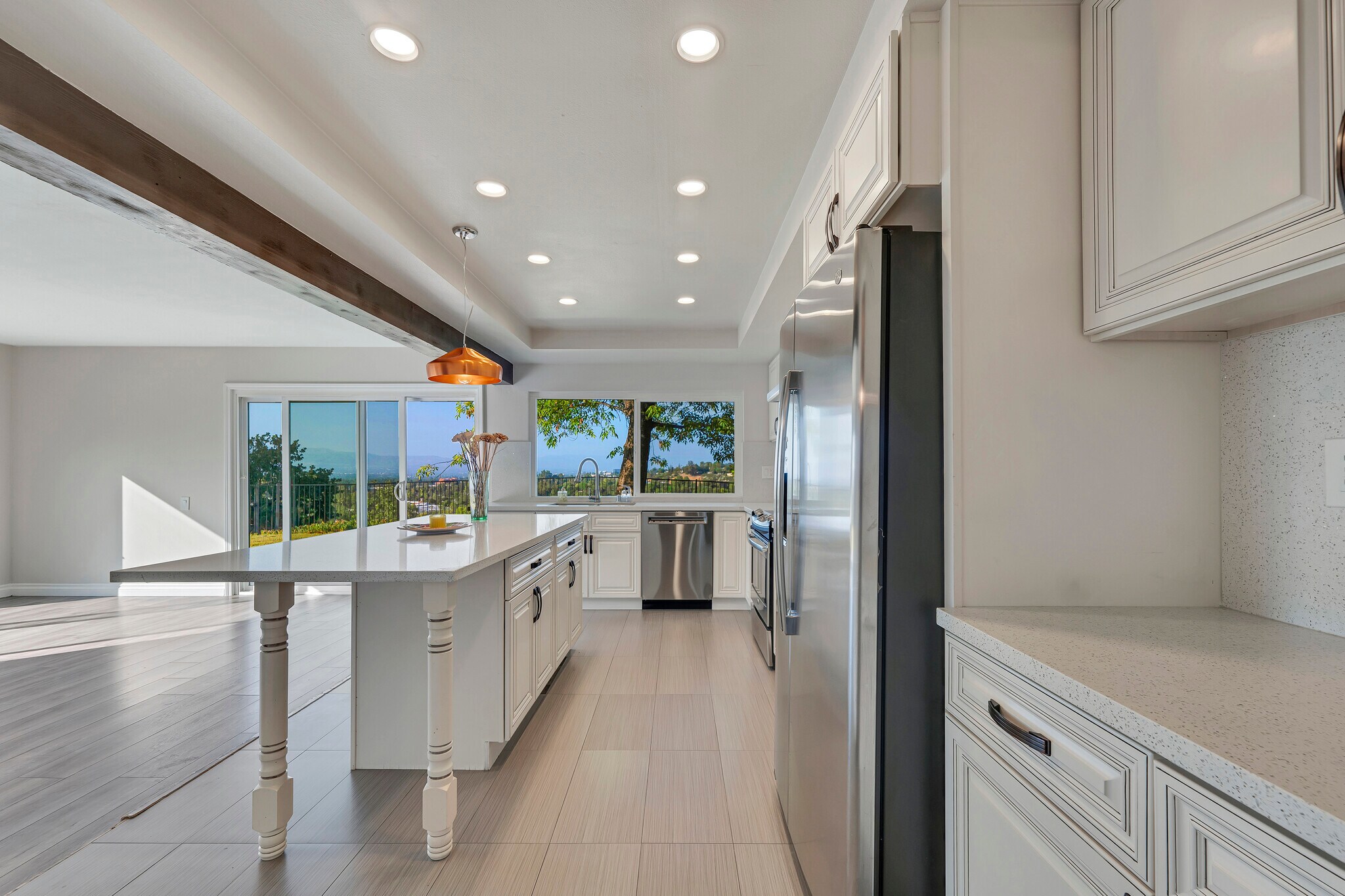 Uplifting Views! - 4352 Park Corona