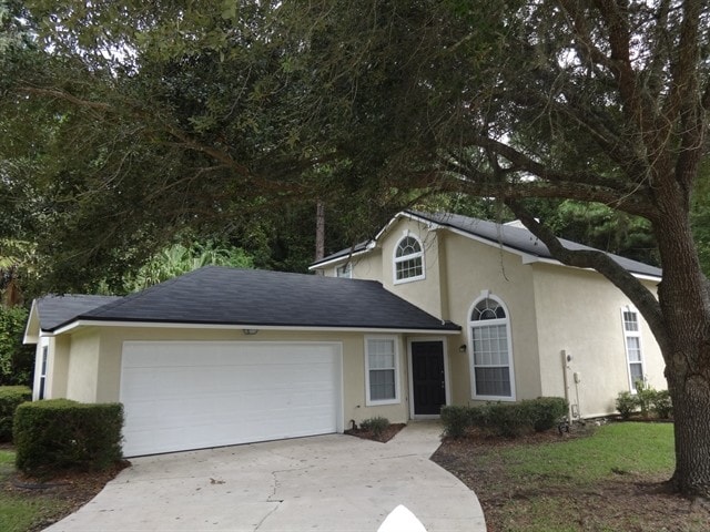Primary Photo - 325 Willow Green Dr