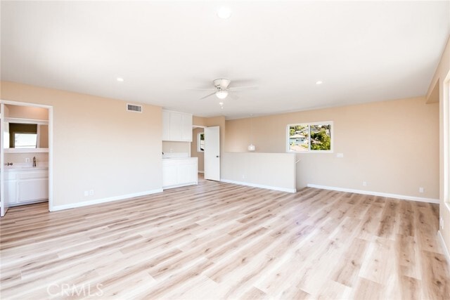 Building Photo - 804 Avenida Presidio