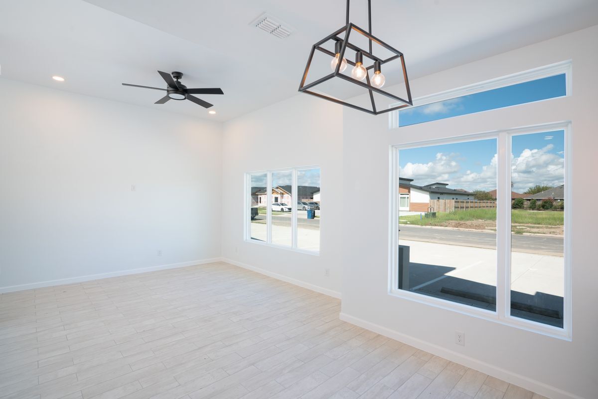 Building Photo - 3548 Hidalgo Cir