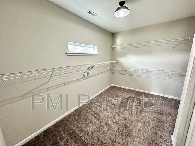 Building Photo - 146 Plum Orchard Dr