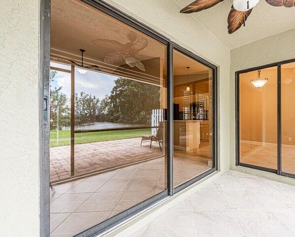 Building Photo - 5645 American Cir
