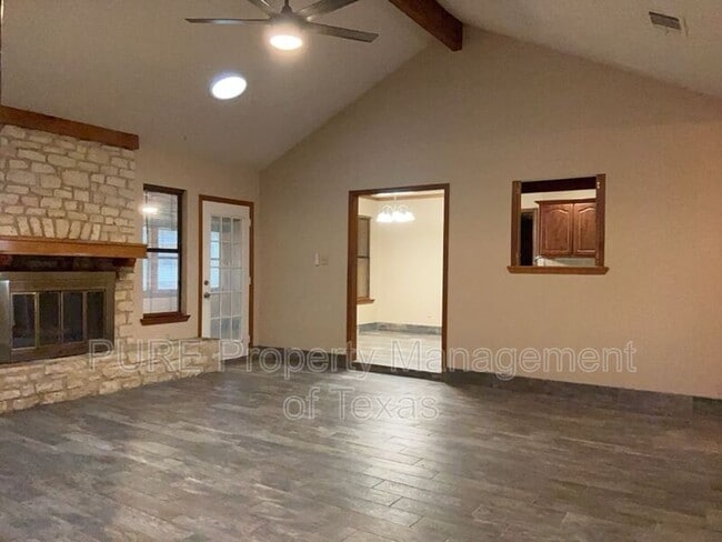 Building Photo - 2004 Walsh Dr