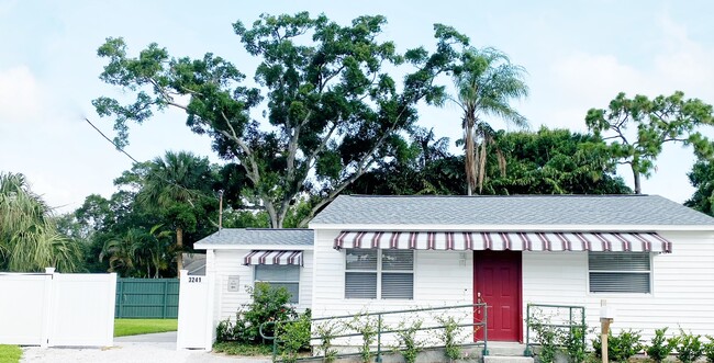 Primary Photo - 3241 Henderson Blvd