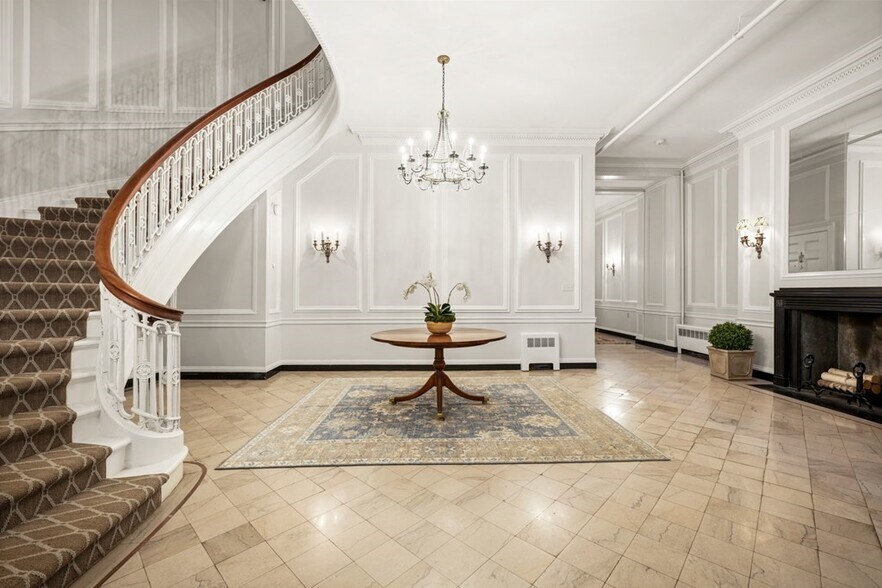 *Pictures are representative samples of the advertised unit. In some cases, the actual units you tou - 94 Beacon St