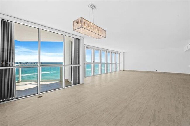 Building Photo - 16485 Collins Ave