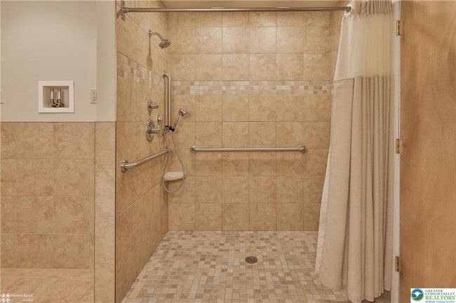 Building Photo - 900 Mine Lane Rd