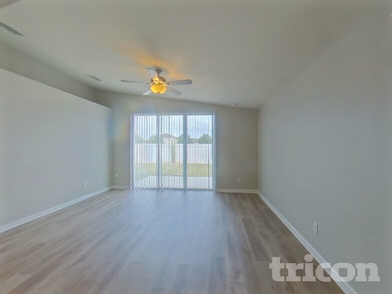 Building Photo - 1132 Hill Flower Dr