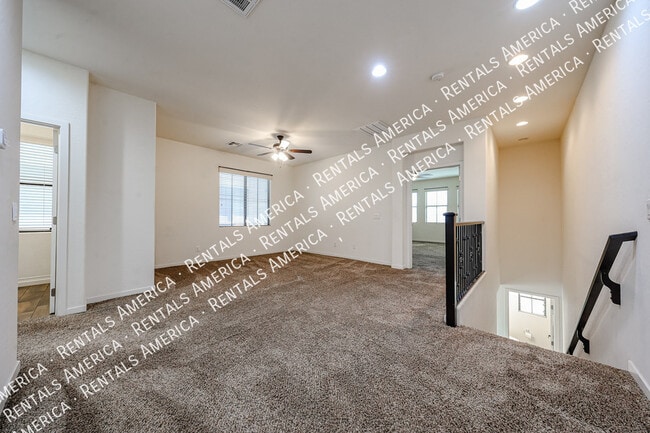 Building Photo - 10428 E Nopal Ave