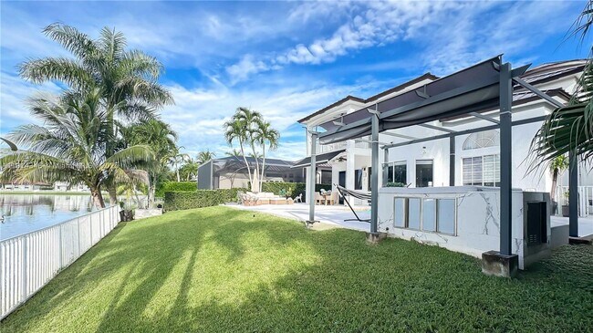 Building Photo - 19250 SW 30th St