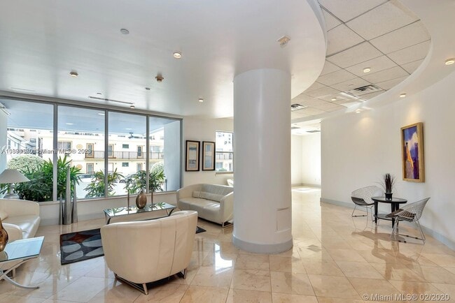 Building Photo - 401 69th St