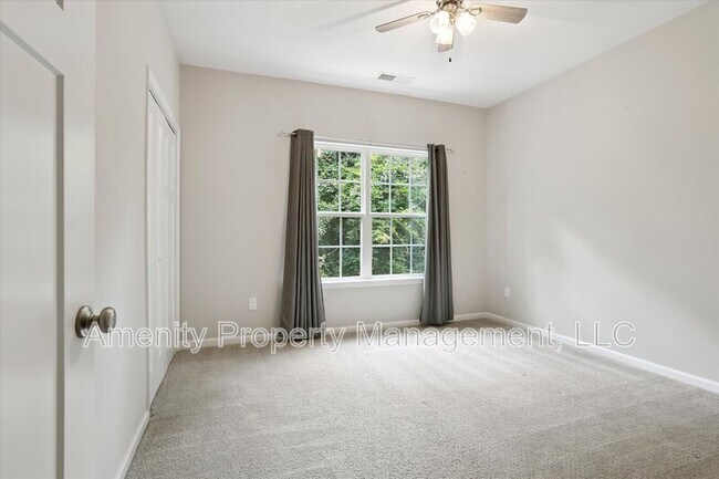 Building Photo - 1208 Kings Land Court