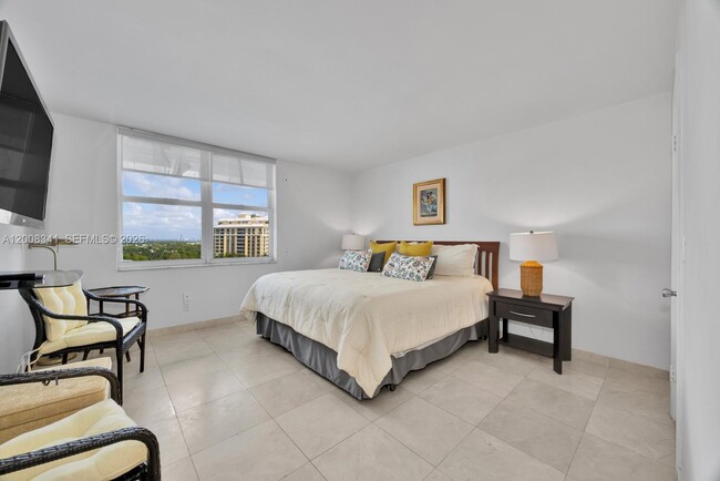 Building Photo - 607 Ocean Dr