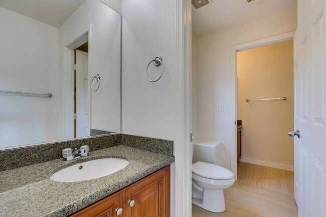 Building Photo - Bright & Inviting 3 Bedroom Home in 89148