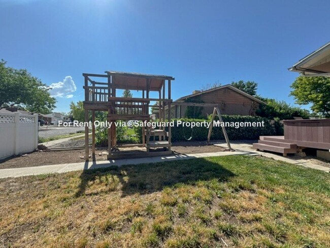 Building Photo - Spacious West Jordan Home on Large Corner Lot