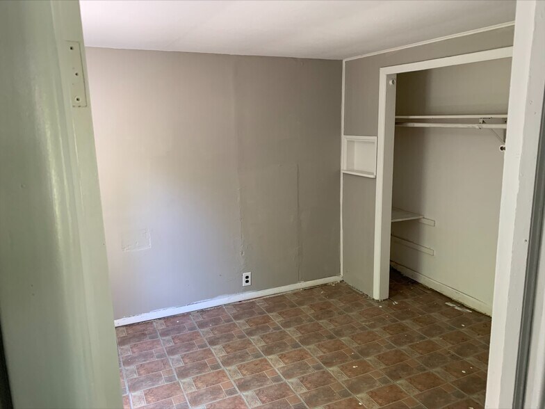 Bedroom 2 - 3406 S Overman Ave