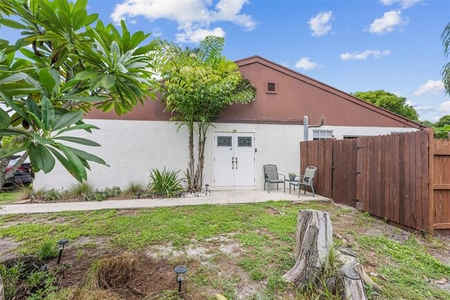 Building Photo - 4505 NW 3rd Dr