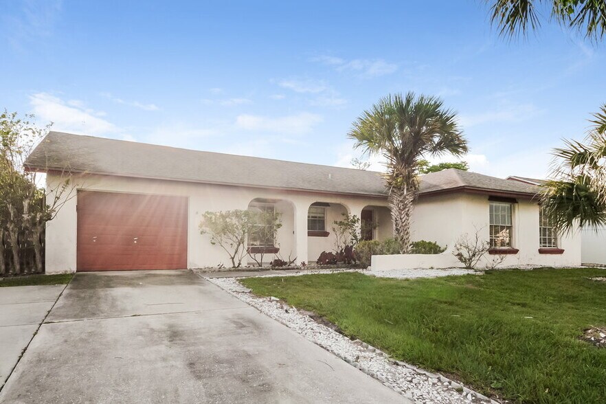 Building Photo - 12020 Sula St