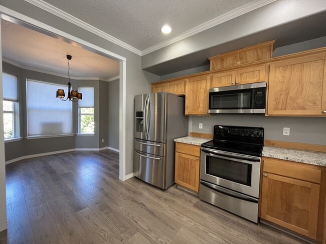 Building Photo - 13065 SW Seca Ct