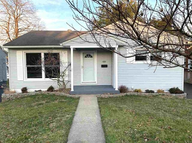 Building Photo - 4337 Grandview Dr