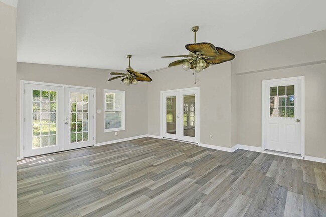 Building Photo - Call Sabrina Thomas Office at 757-767-0767...