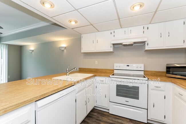 Building Photo - 1810 Pennland Ct