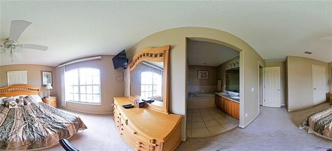 Building Photo - 225 Vista Dr