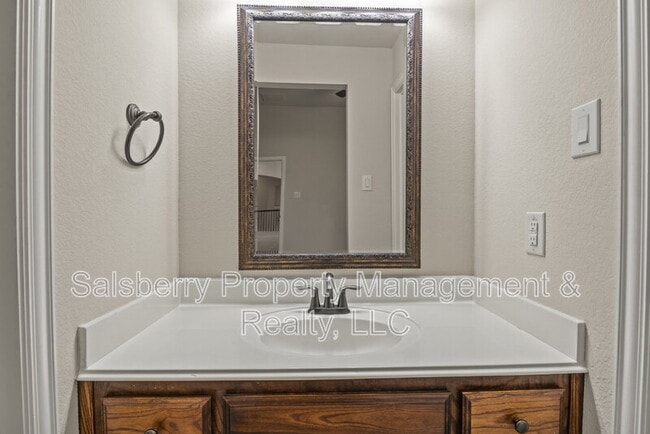 Building Photo - 9134 Penny Ln