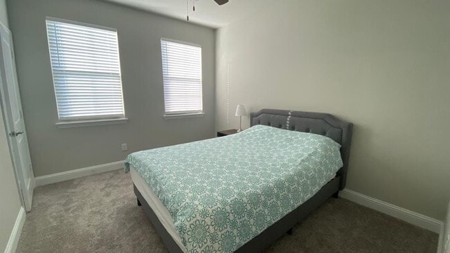 Building Photo - 2008 Naples Dr