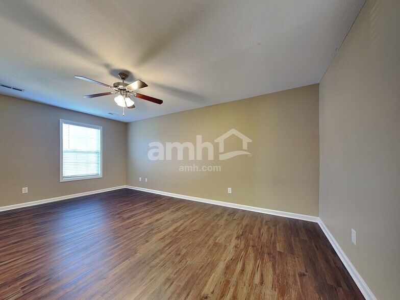 Building Photo - 5716 Capeside Ln