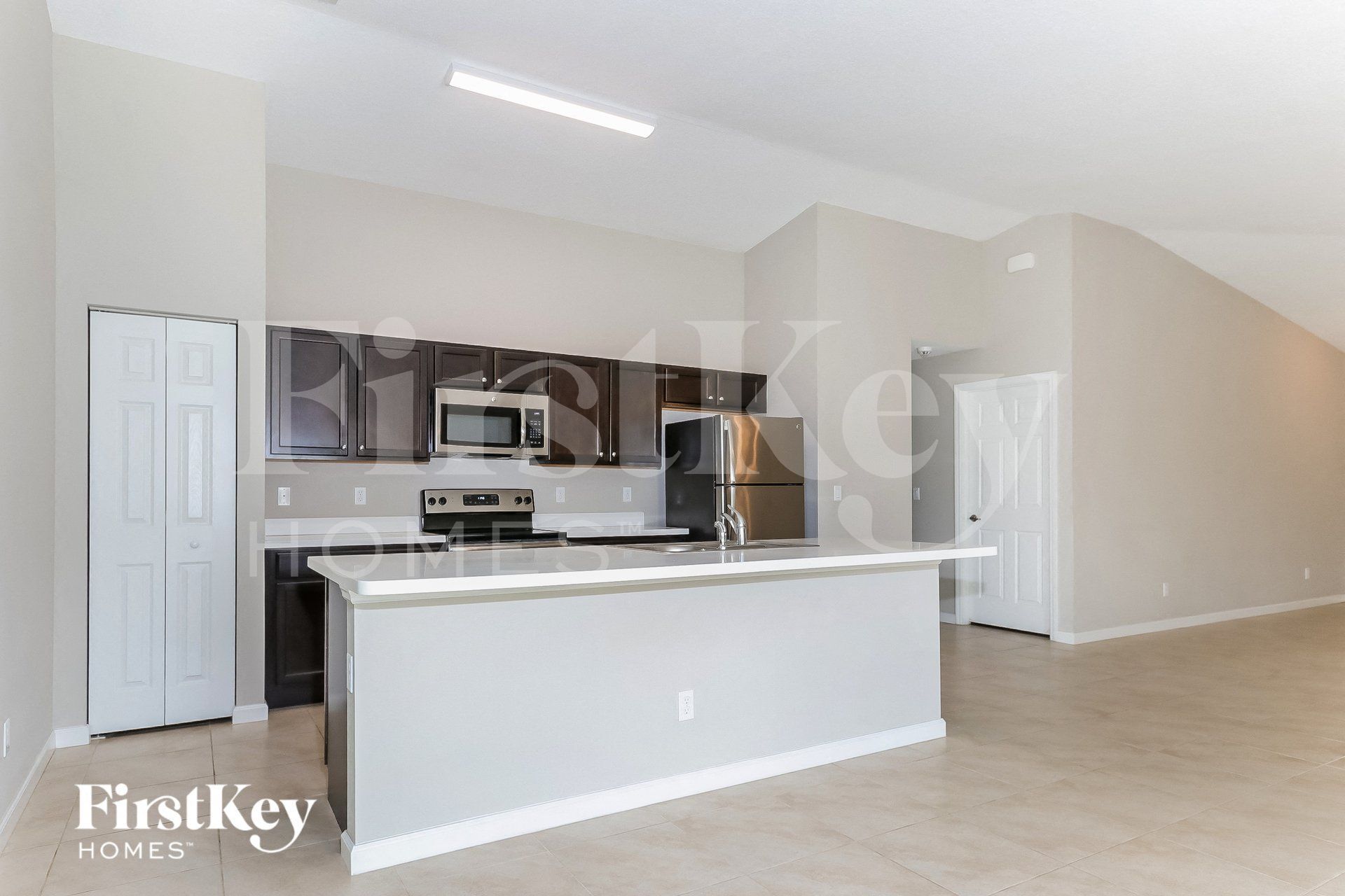 Building Photo - 3542 SW Viceroy St